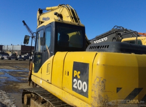 Экскаватор Komatsu PC200-7